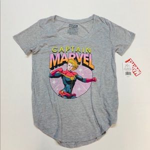 Captain marvel women’s graphic tee